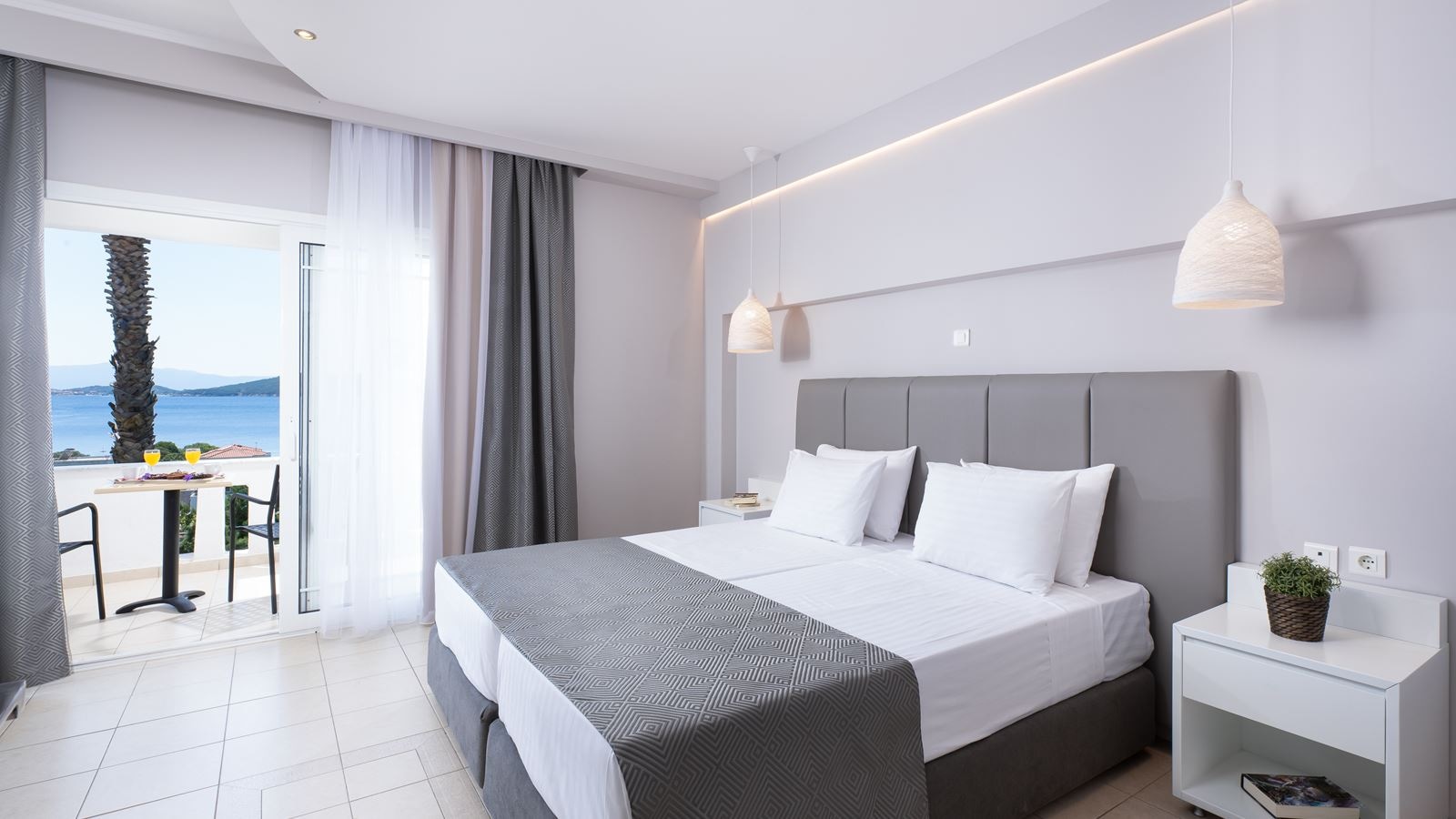 rooms-junior-suite-sea-view