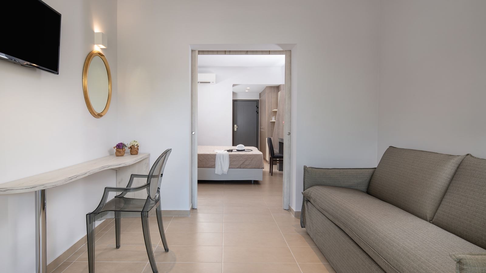 rooms-deluxe-family-land-view