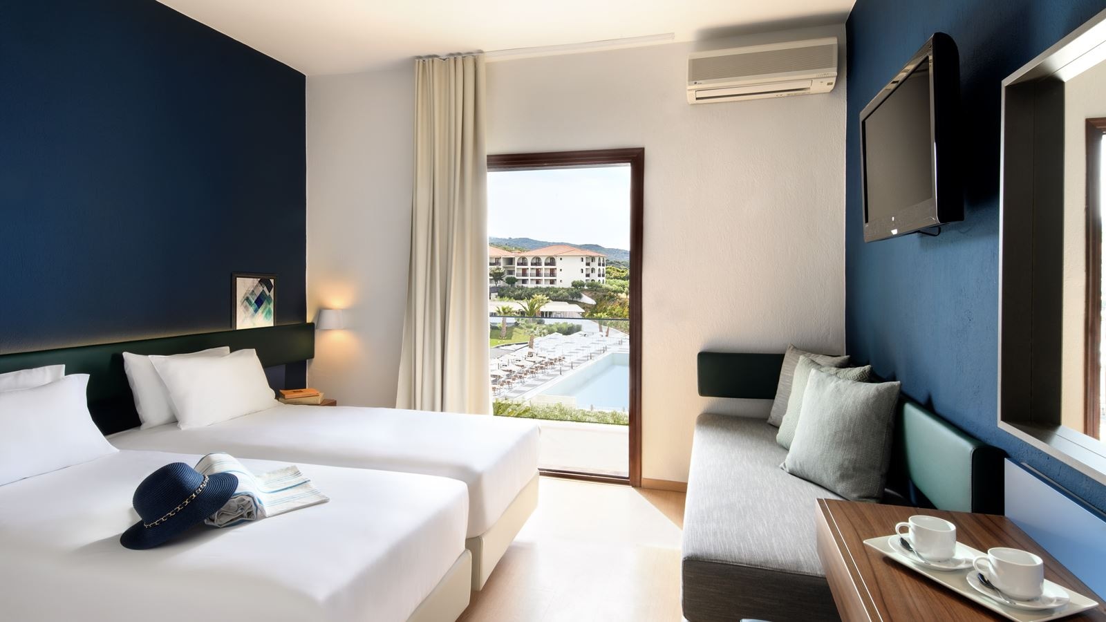 rooms-room-double-side-sea-view