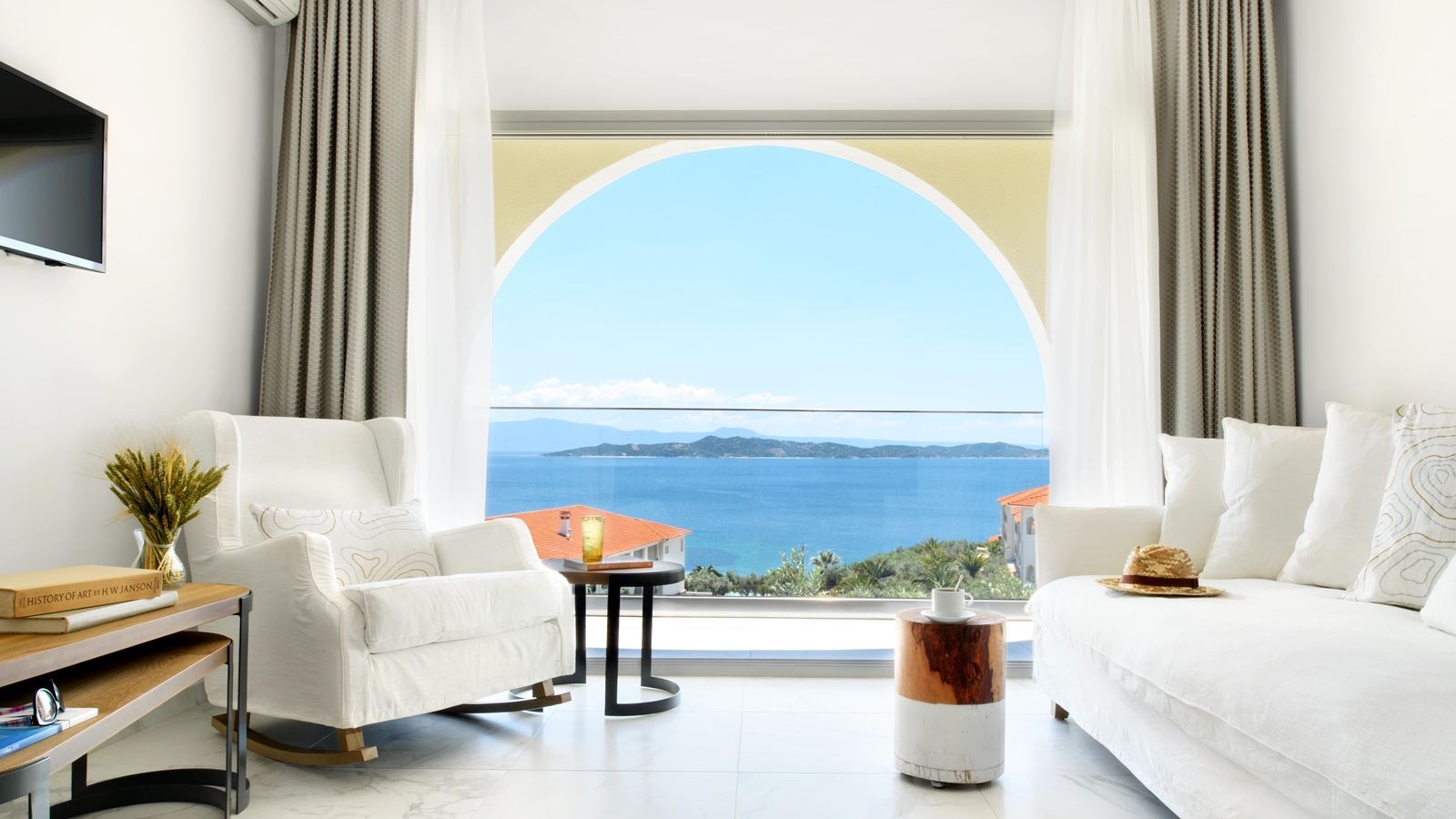 rooms-suite-loft-panoramic-sea-view