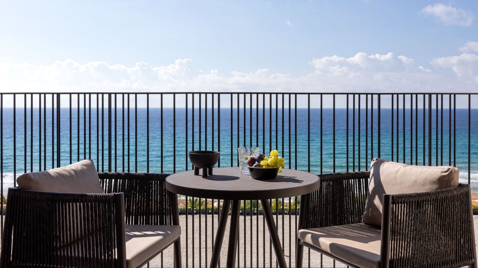 rooms-sapphire-sublime-suite