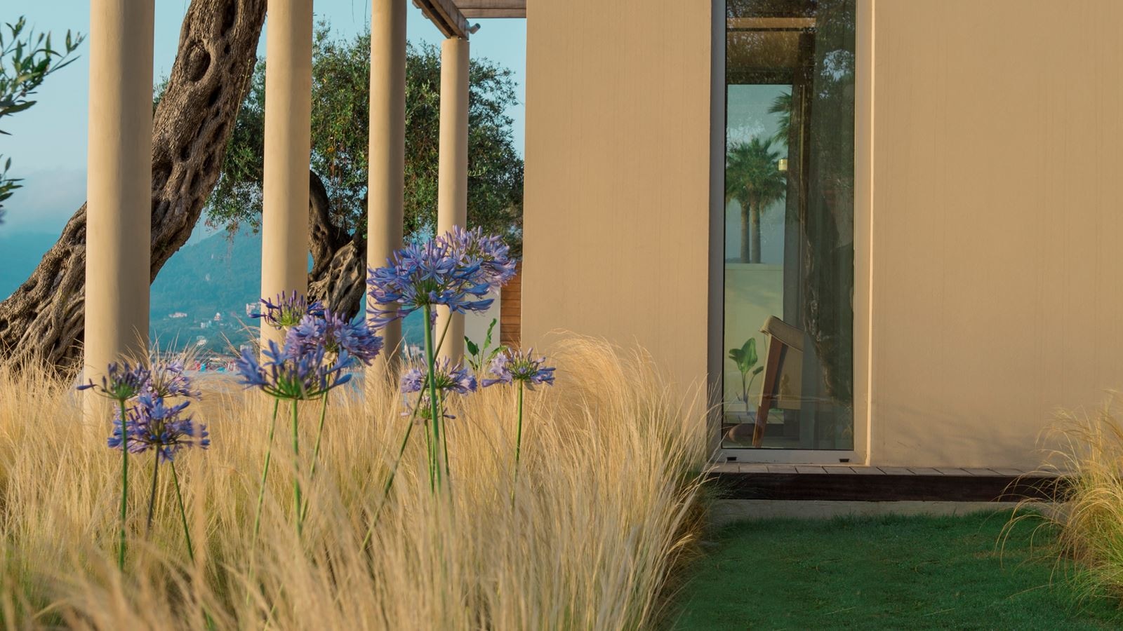 rooms-hrh-ivory-villa-sv