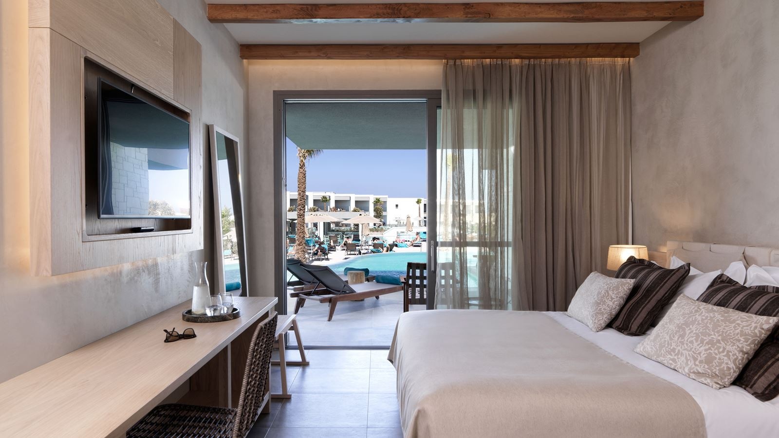 rooms-double-room-inland-view-swim-up-terrace