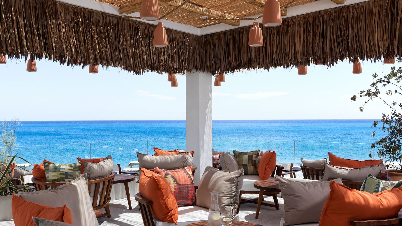 restaurants-bhodi-beach-bar