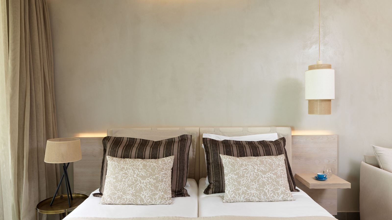 rooms-room-singleuse-inland-view