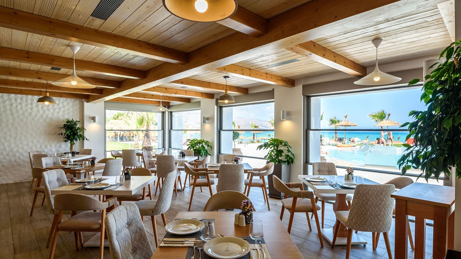 restaurants-main-building