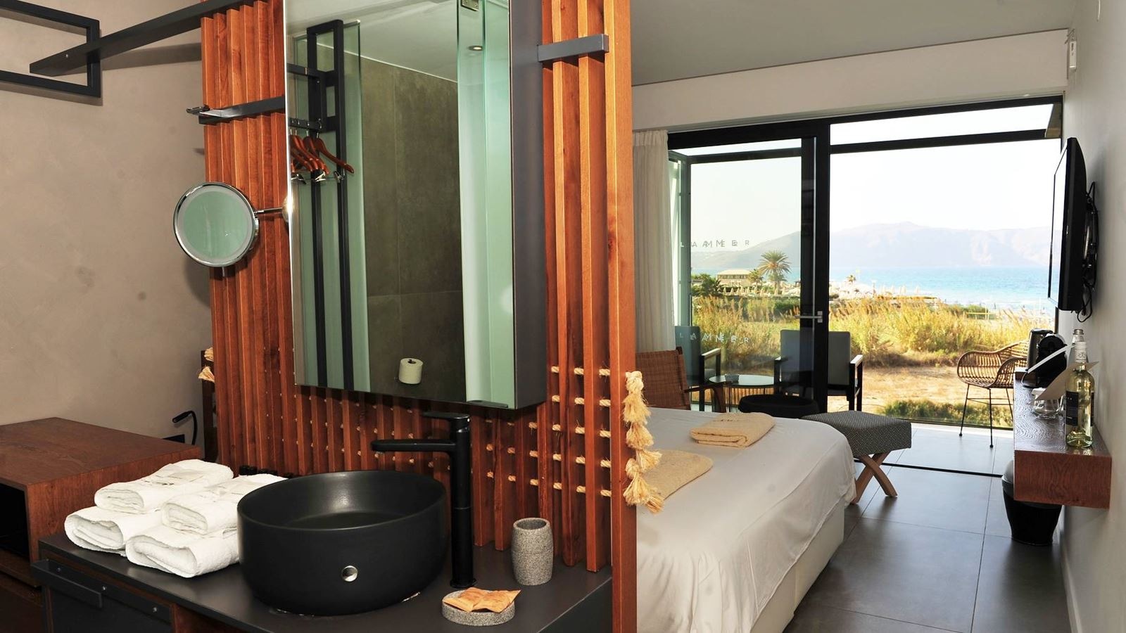 rooms-room-superior-double-sea-view