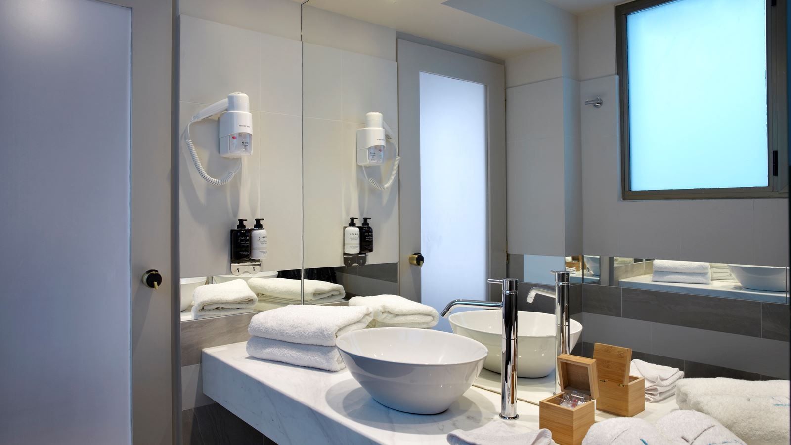 rooms-twin-mountain-view