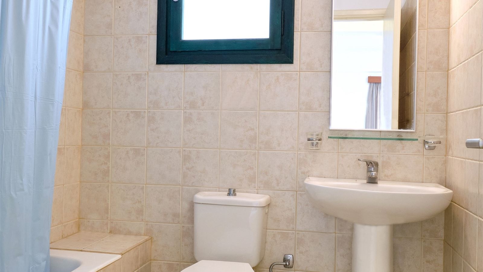 rooms-apartment-family