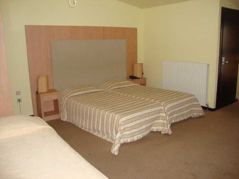 rooms-double-connecting-room