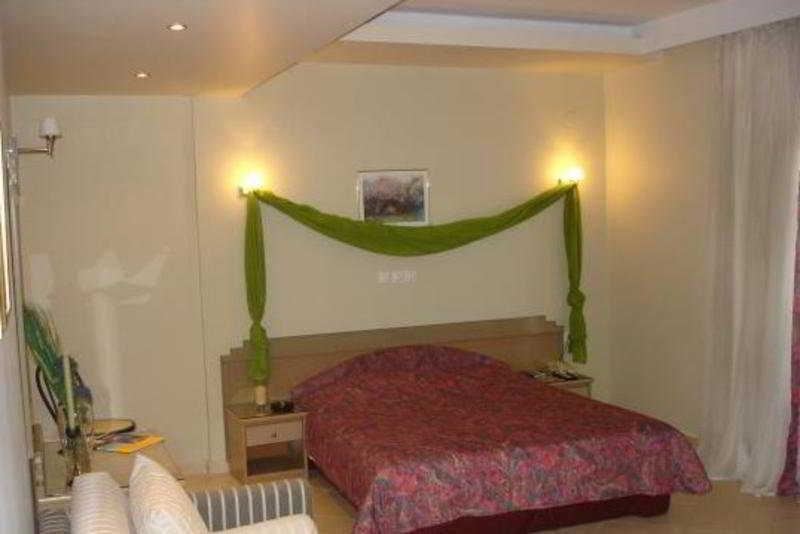 rooms-triple-standard