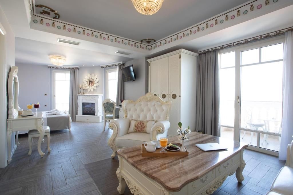 rooms-executive-suite