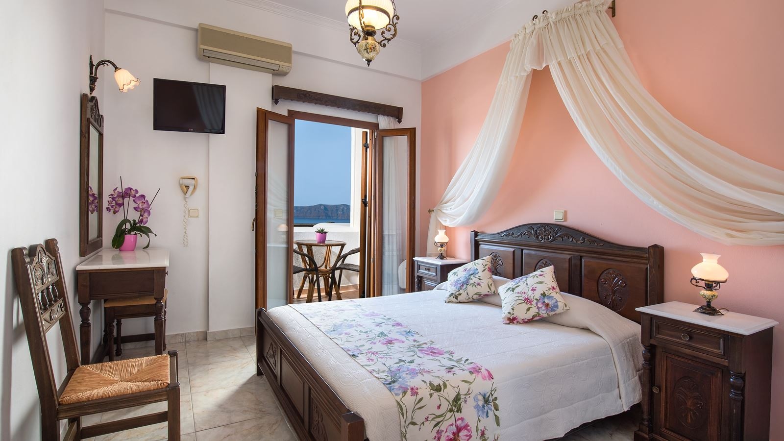 rooms-double-or-twin-with-views