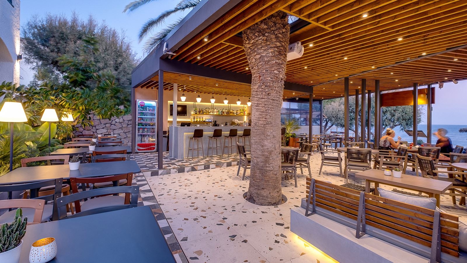 restaurants-restaurants