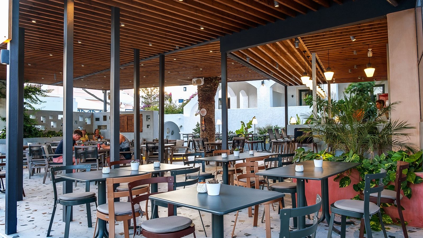 restaurants-restaurants