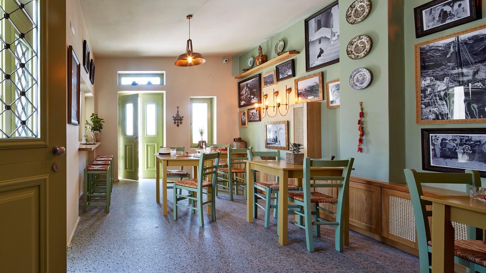 restaurants-restaurants