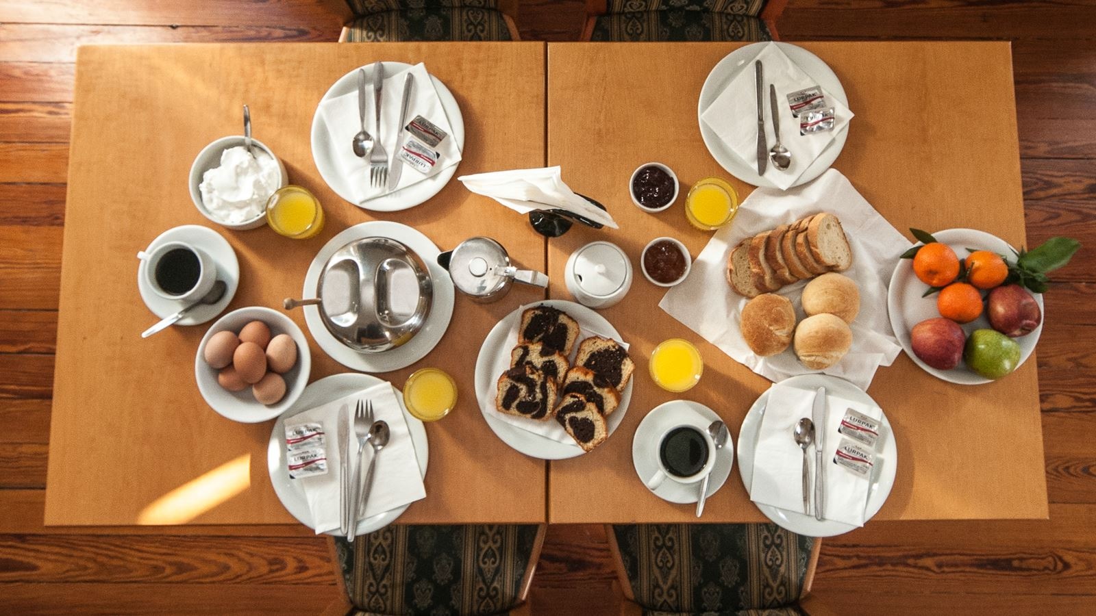 restaurants-restaurants