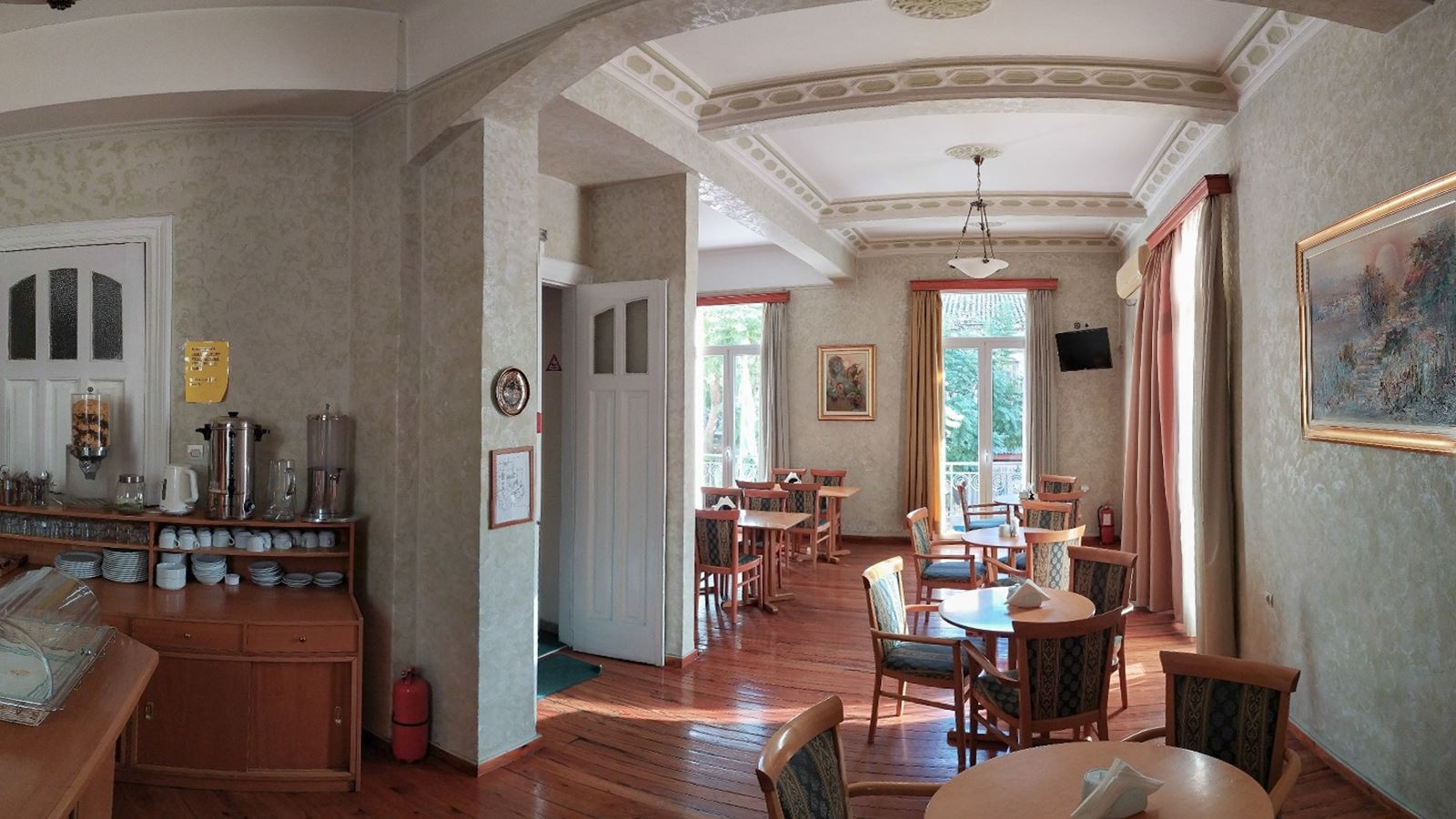 restaurants-restaurants