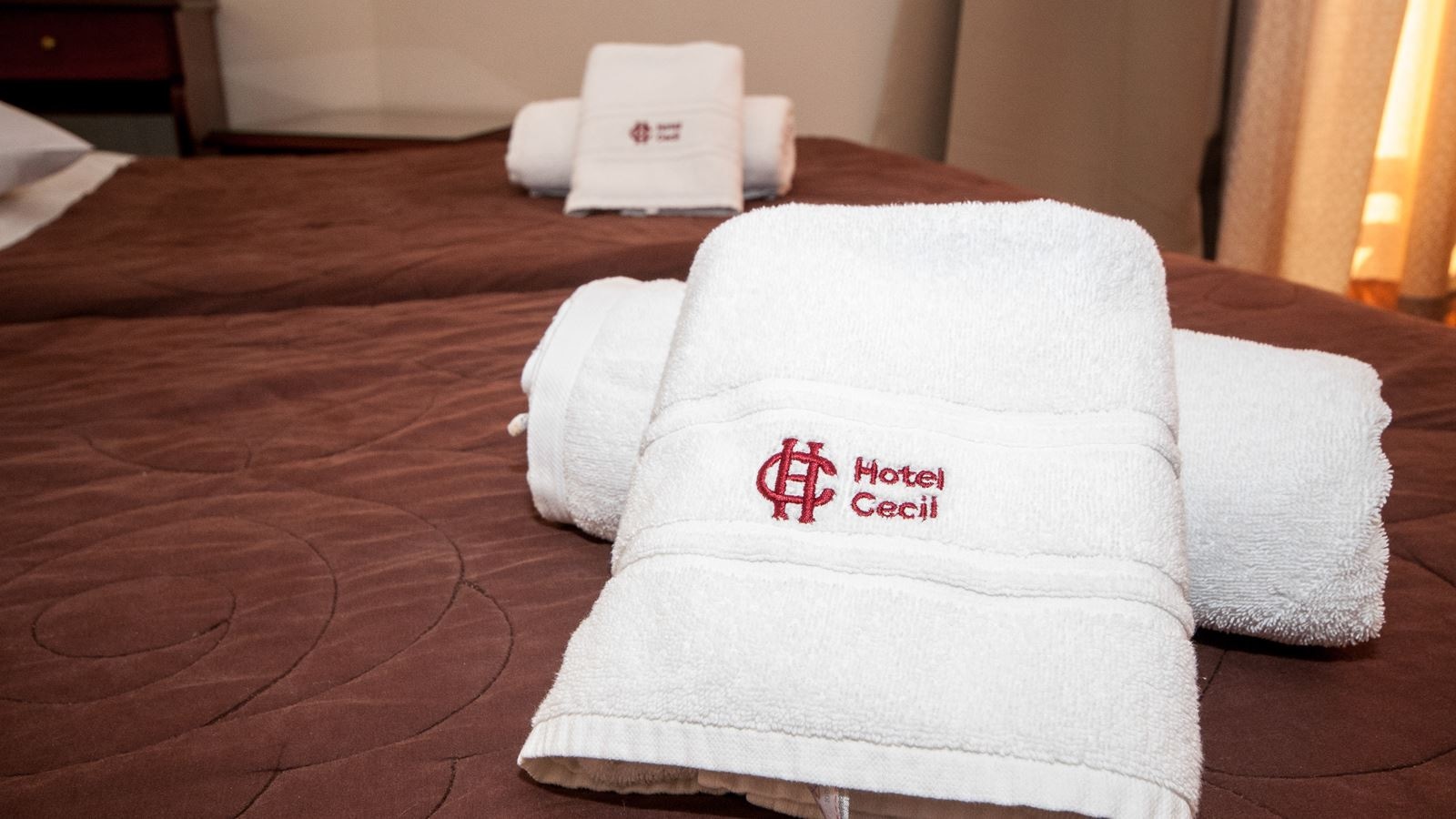 rooms-quadruple-three-beds