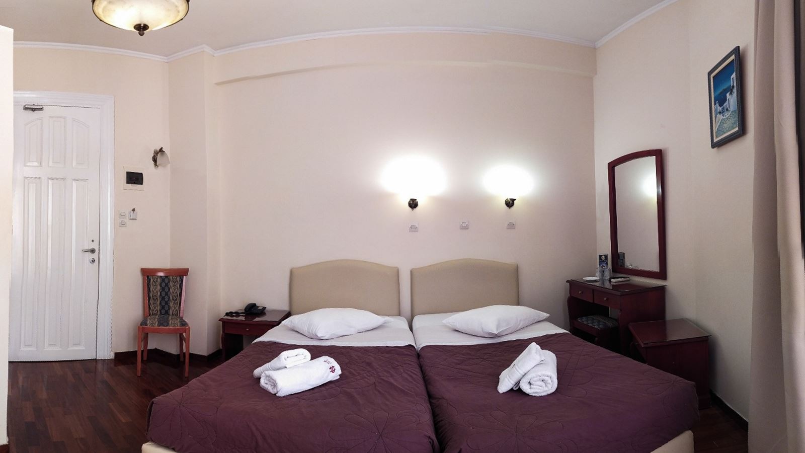 rooms-quadruple-three-beds