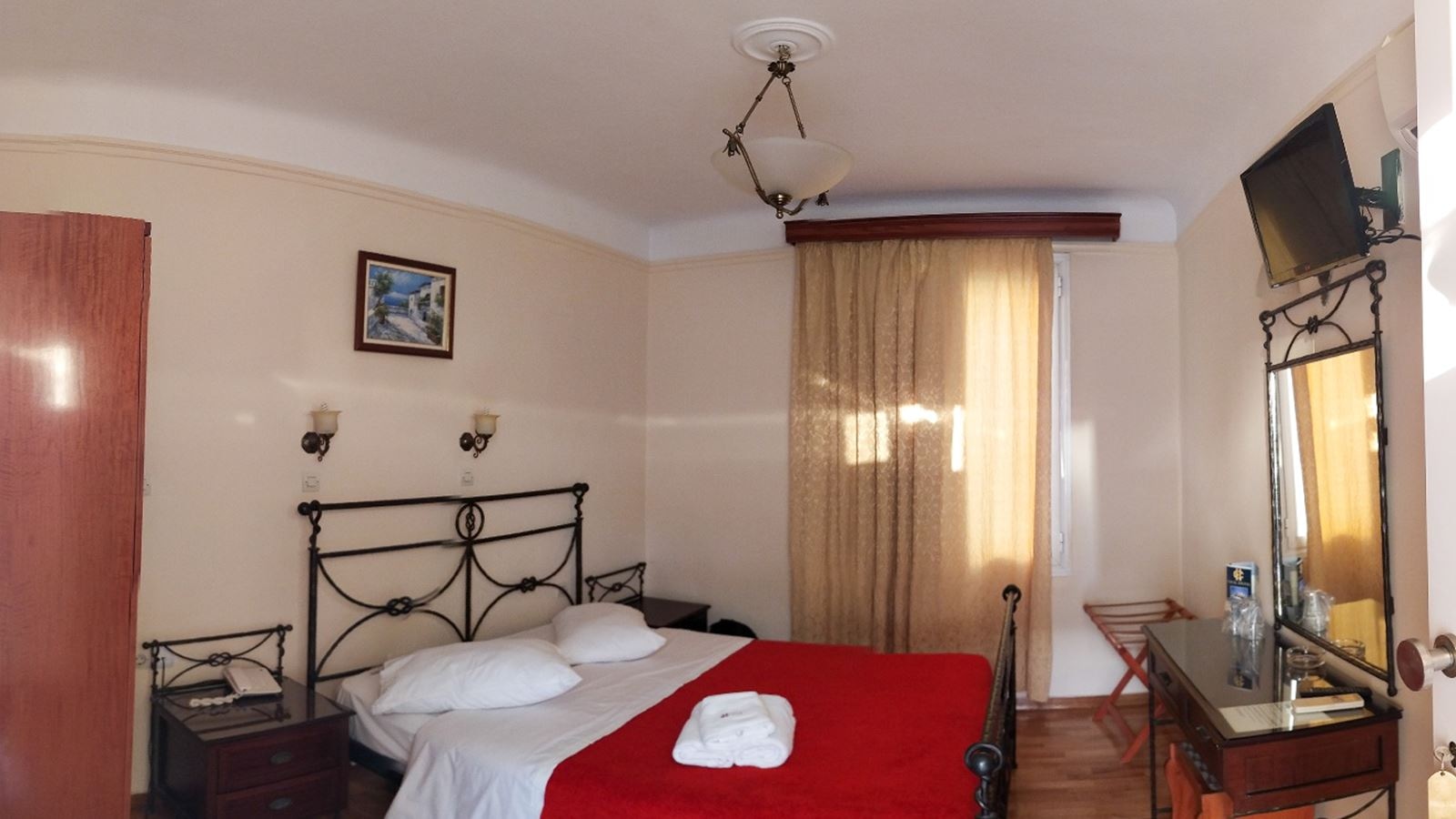 rooms-quadruple-three-beds