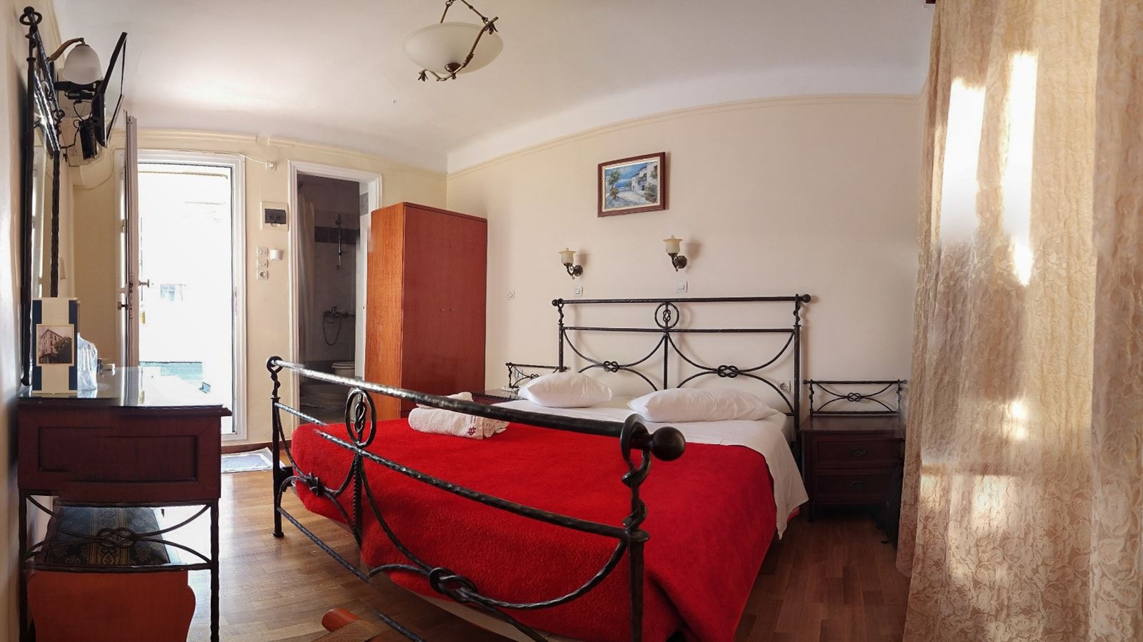 rooms-quadruple-three-beds