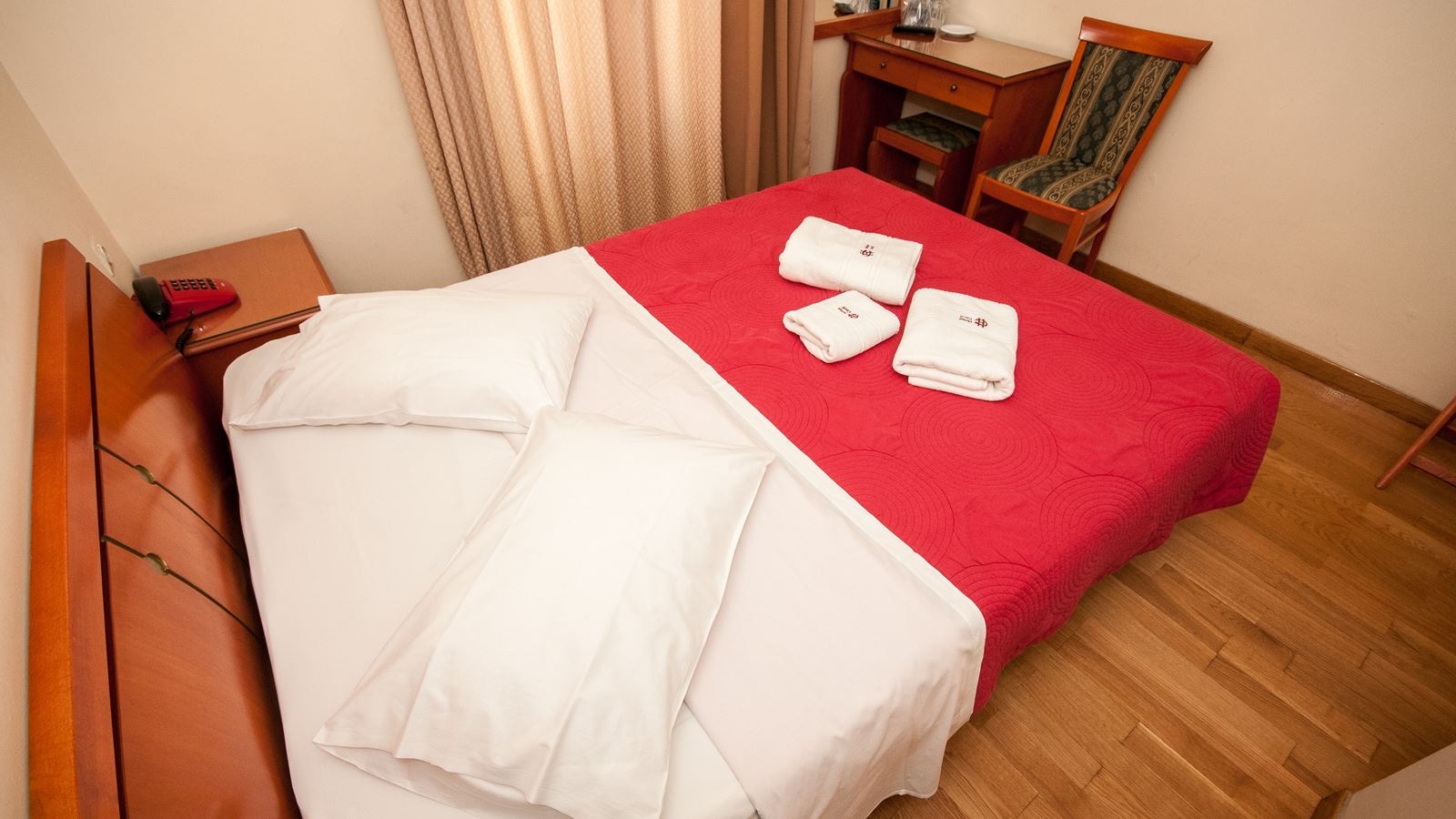 rooms-triple-standard