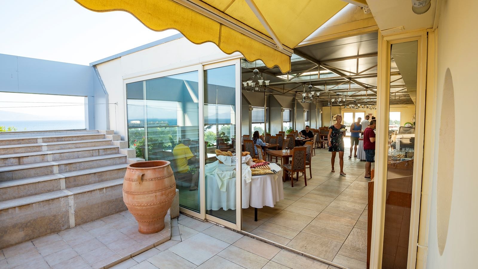 restaurants-restaurants