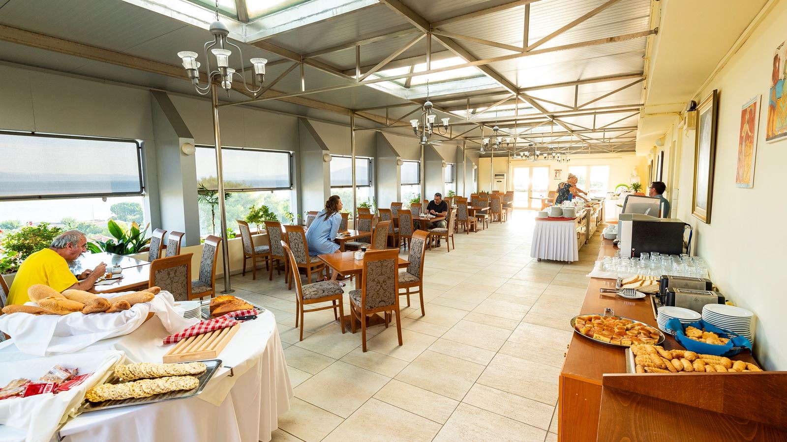 restaurants-restaurants