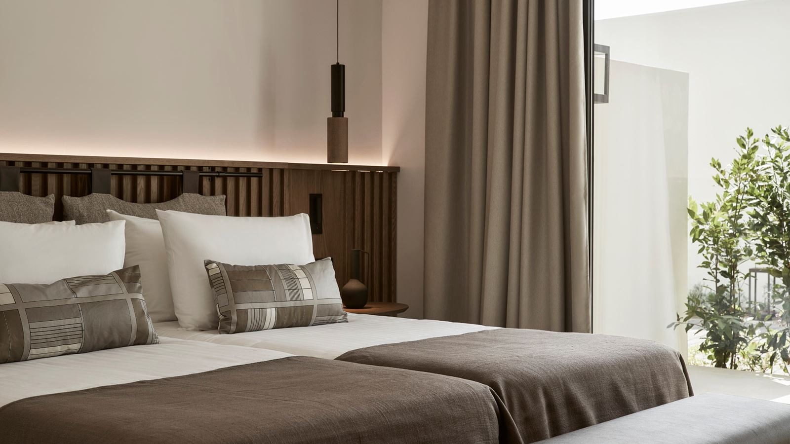 rooms-corfiot-2-bedroom-suite-with-private-pool