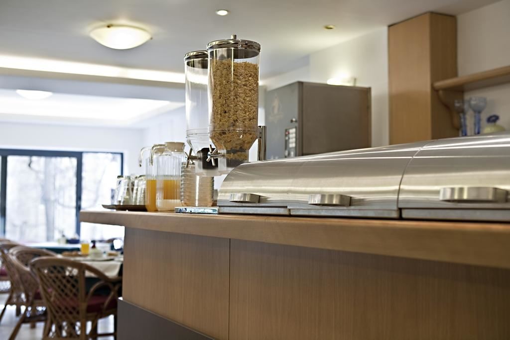 restaurants-restaurants