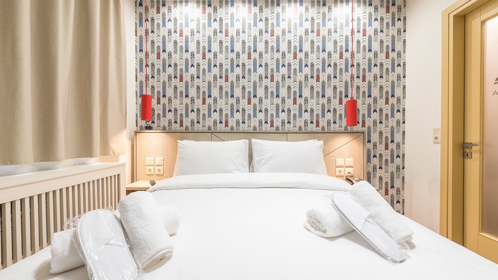 rooms-double-with-double-bed