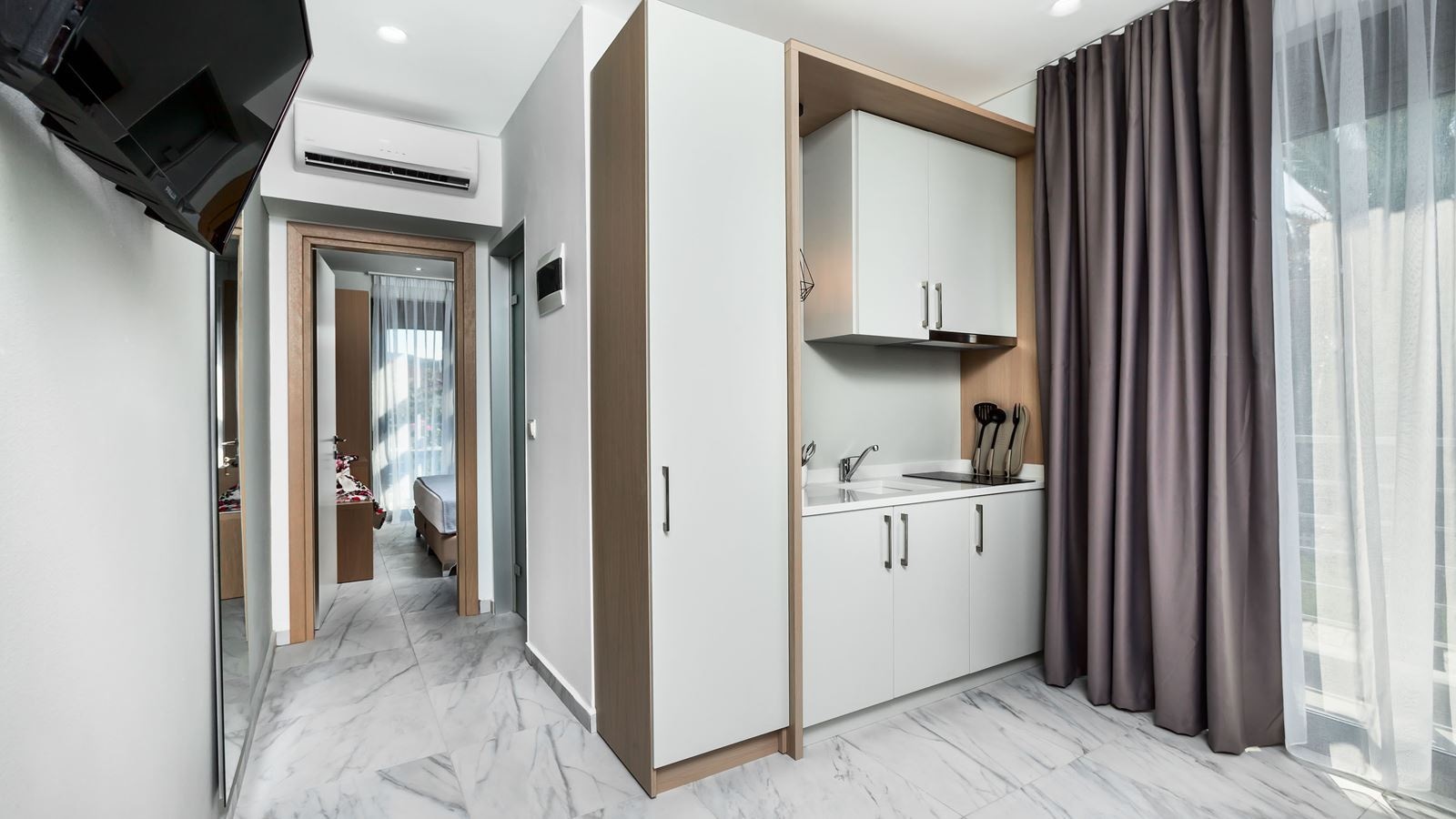 rooms-family-room-deluxe