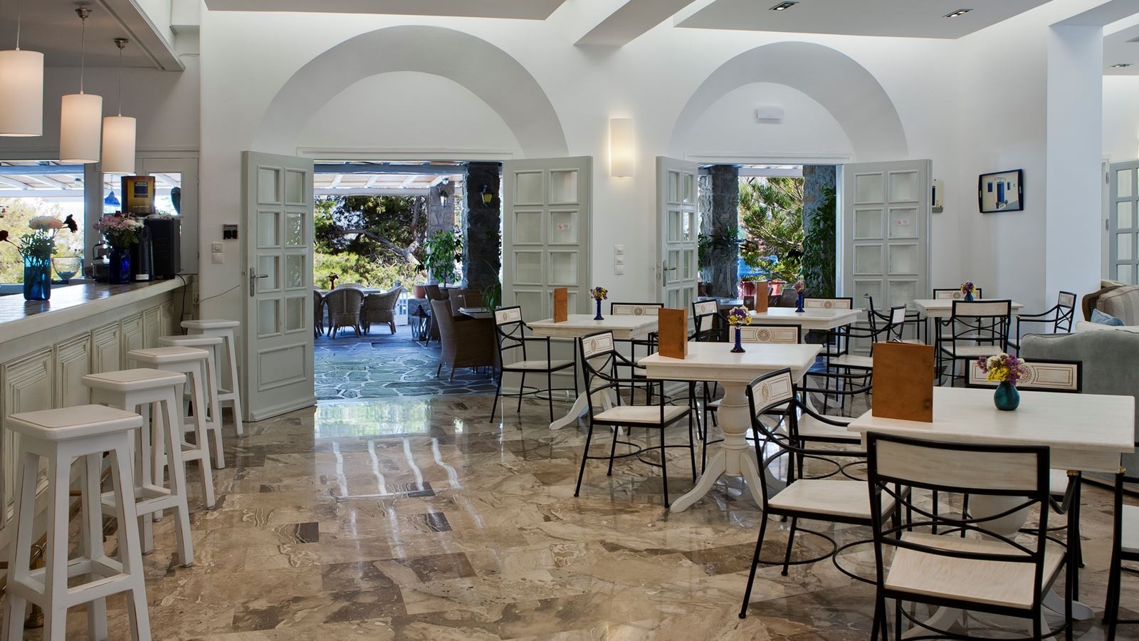 restaurants-restaurants