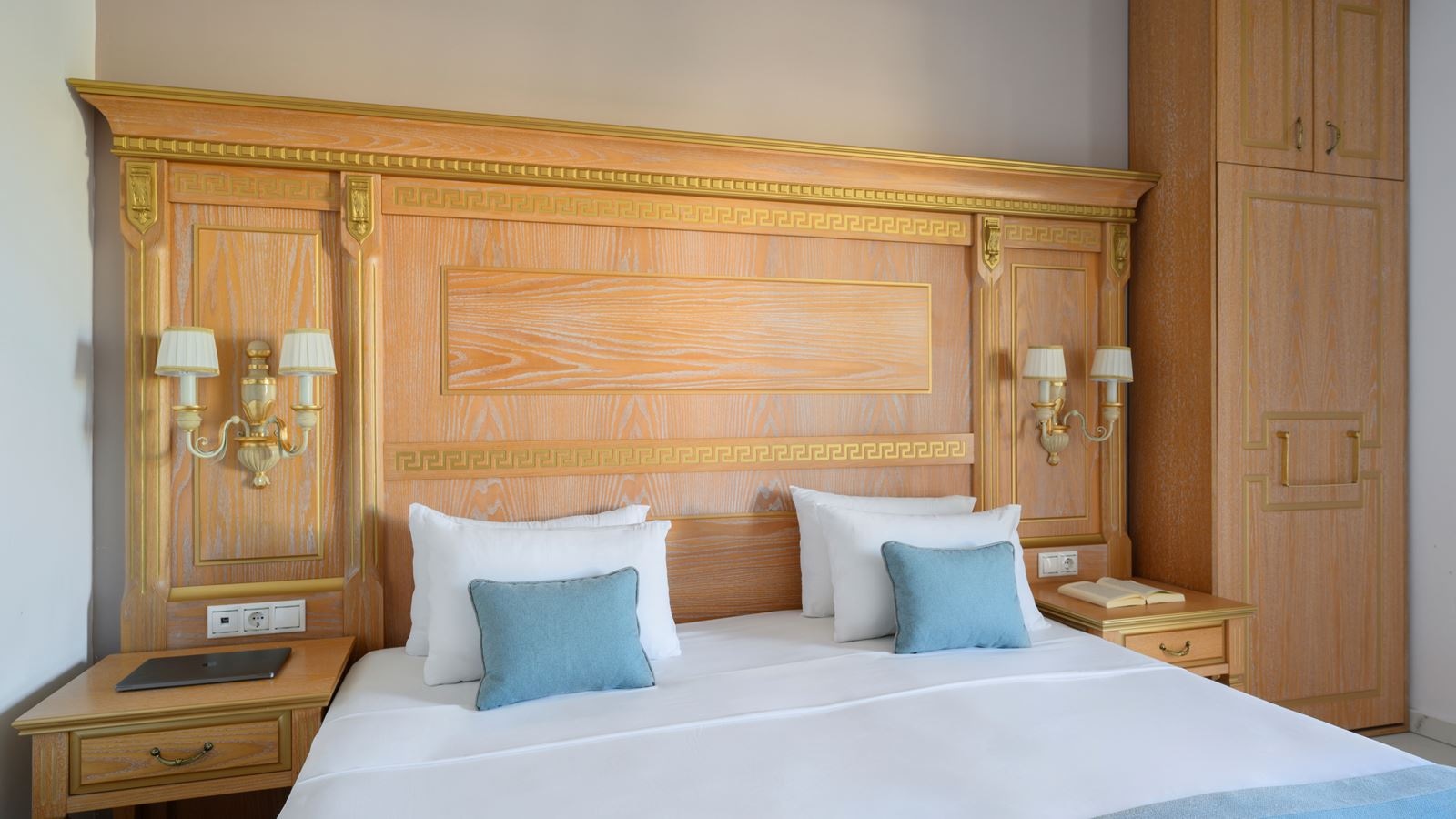 rooms-standard-double-room-anex-garden-view