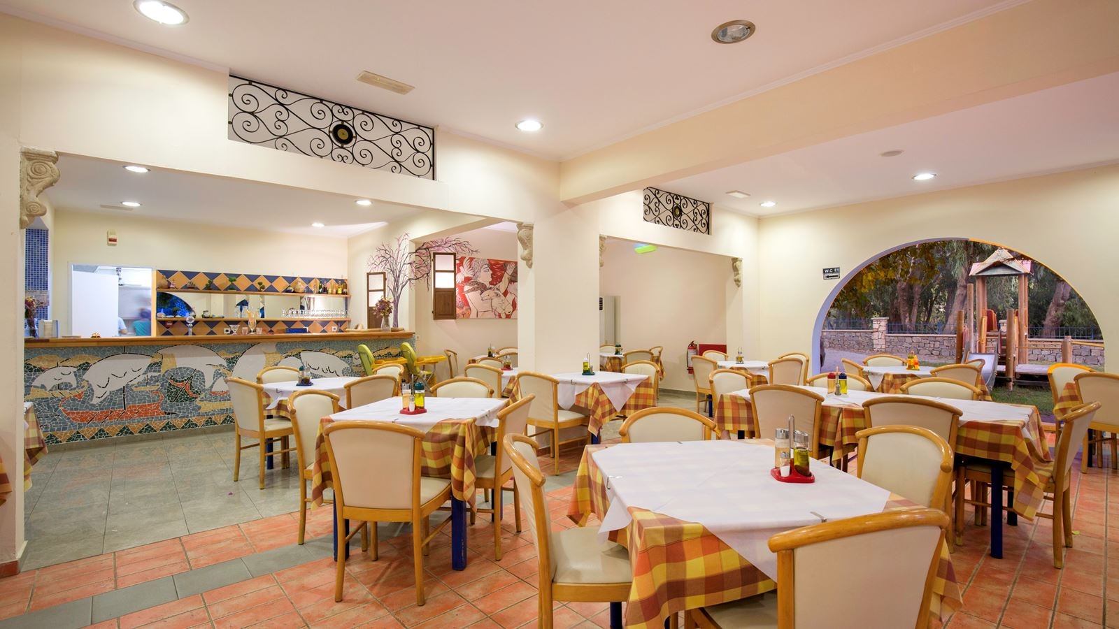 restaurants-ekaterini-main-restaurant
