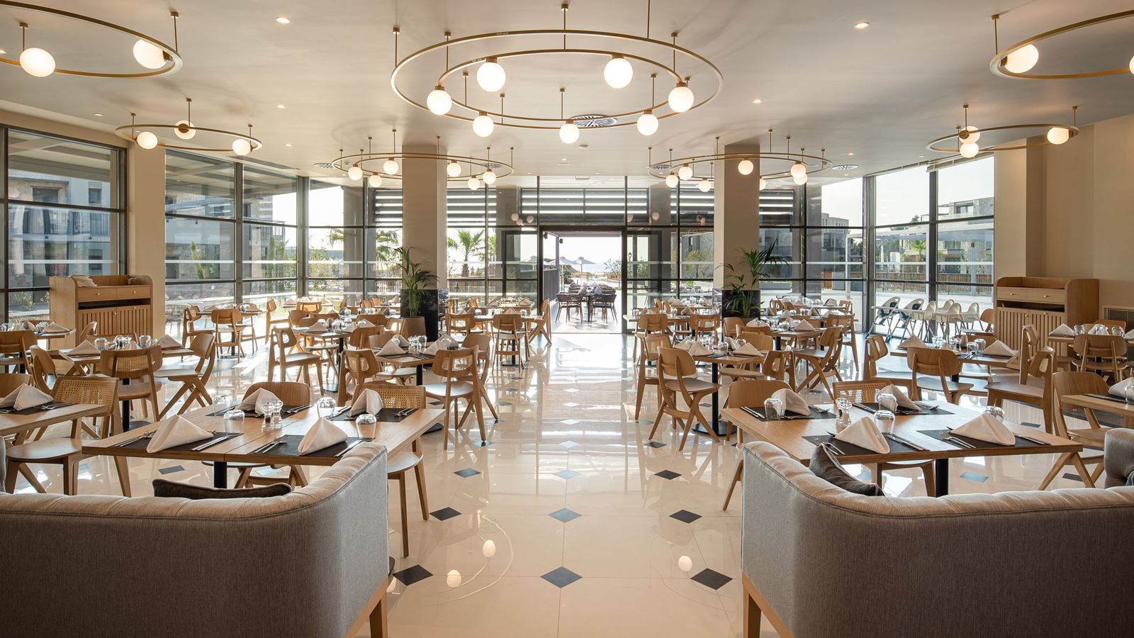 restaurants-alyki-main-restaurant