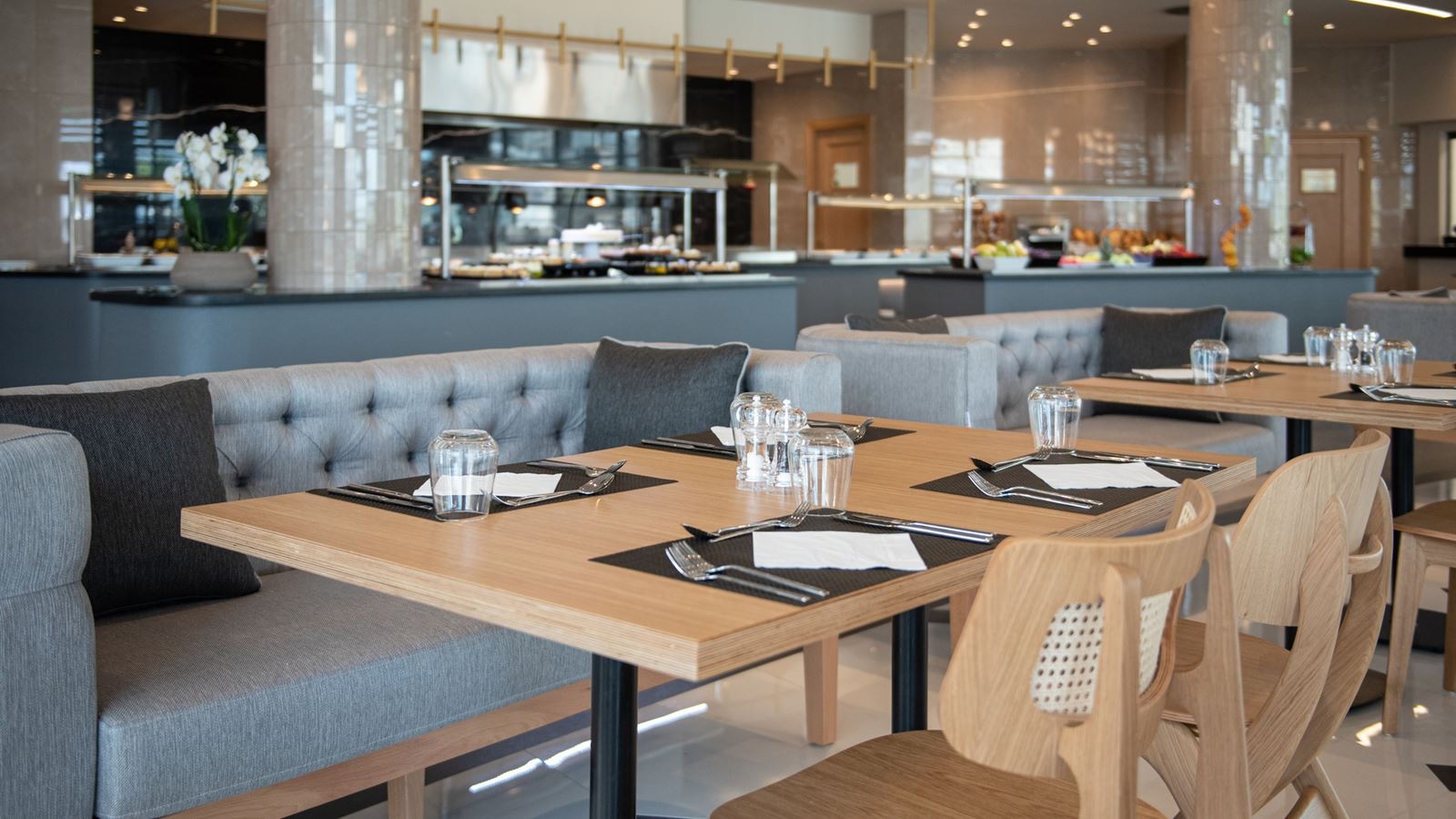 restaurants-alyki-main-restaurant