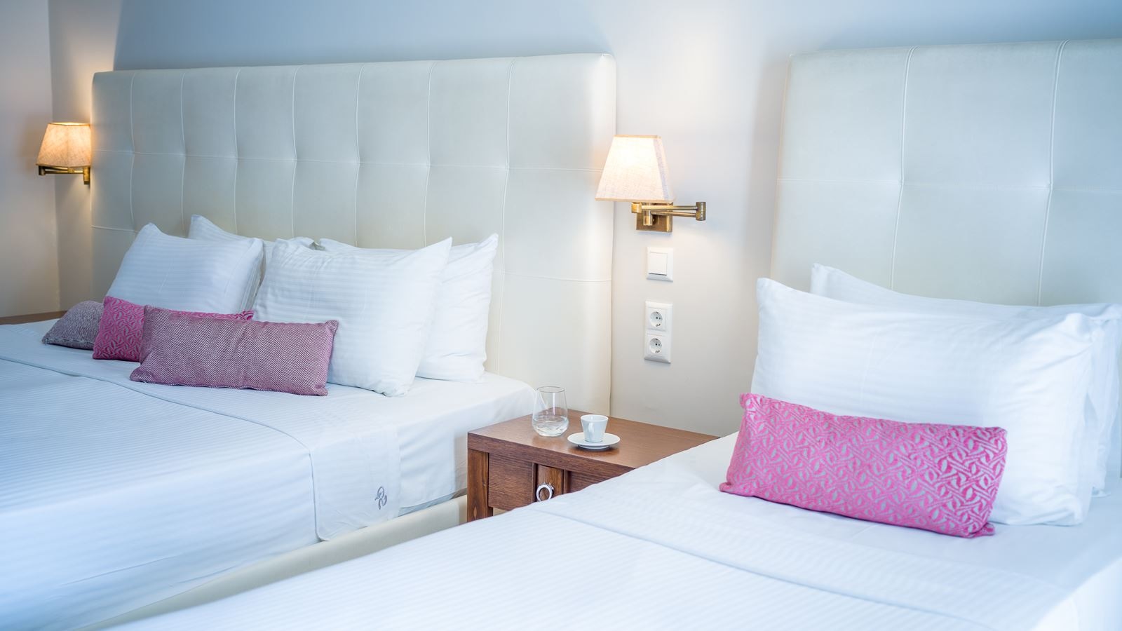 rooms-triple-standard-room