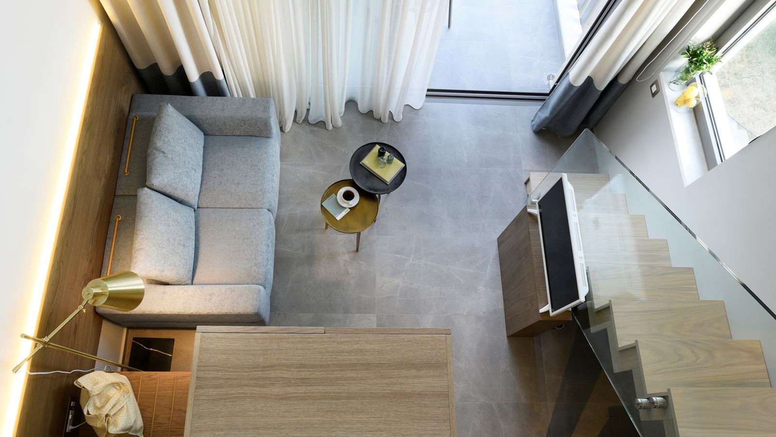 rooms-premier-loft-poll-view-balcony