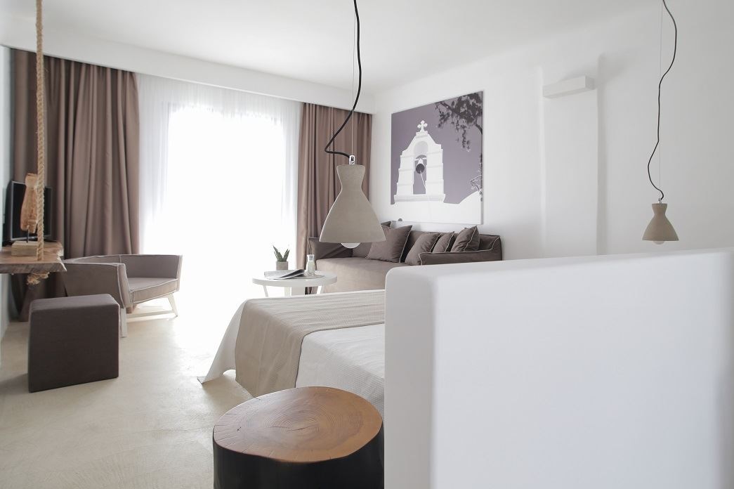 rooms-deluxe-classic-room-surrounding-view