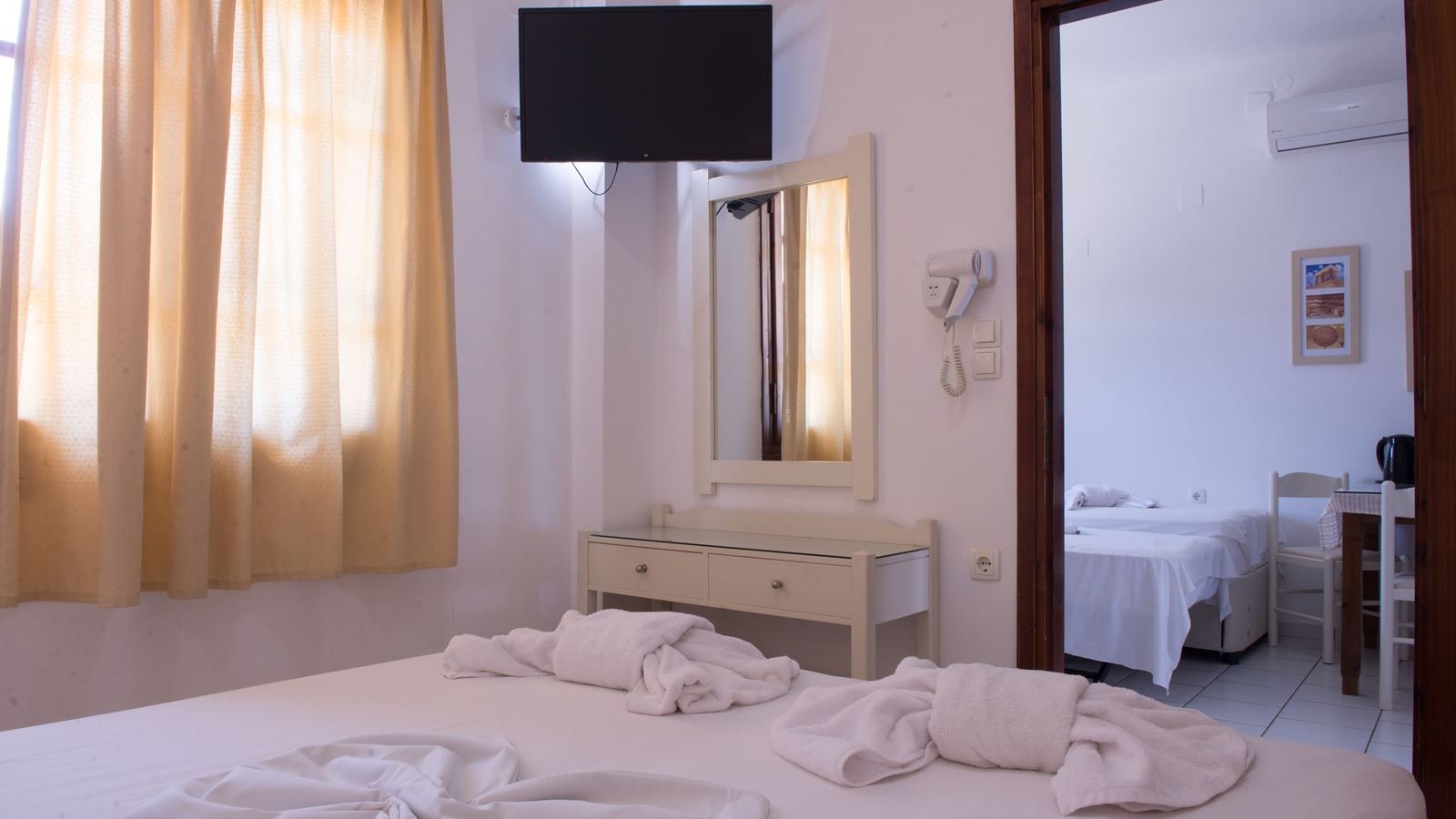 rooms-family-sea-view