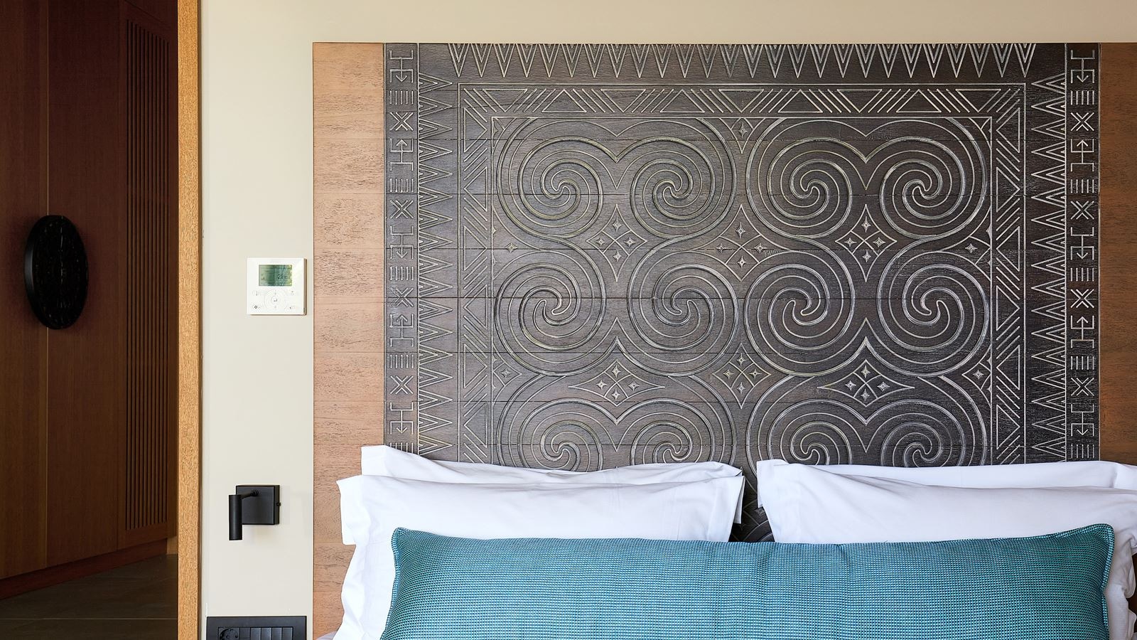 rooms-aquamarine-suite-plunge-pool-sea-view