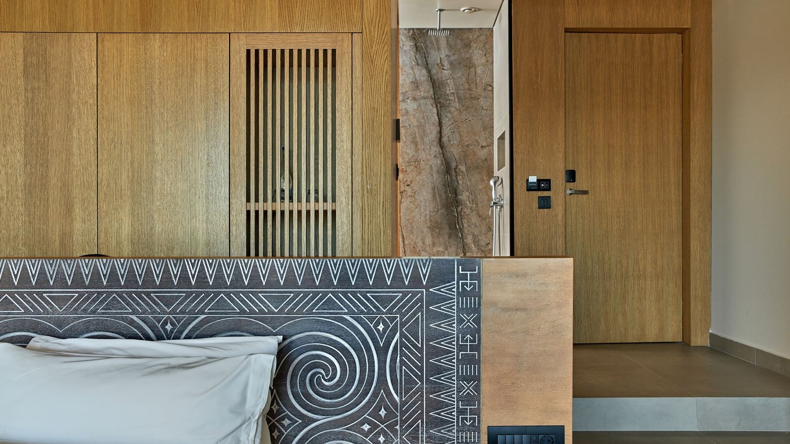 rooms-aquamarine-suite-plunge-pool-mountain-view