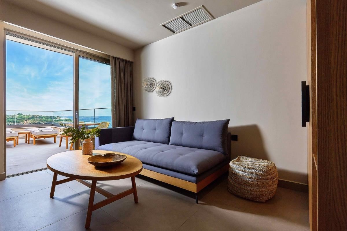 rooms-moonstone-suite-sea-view-no-plunge-pool