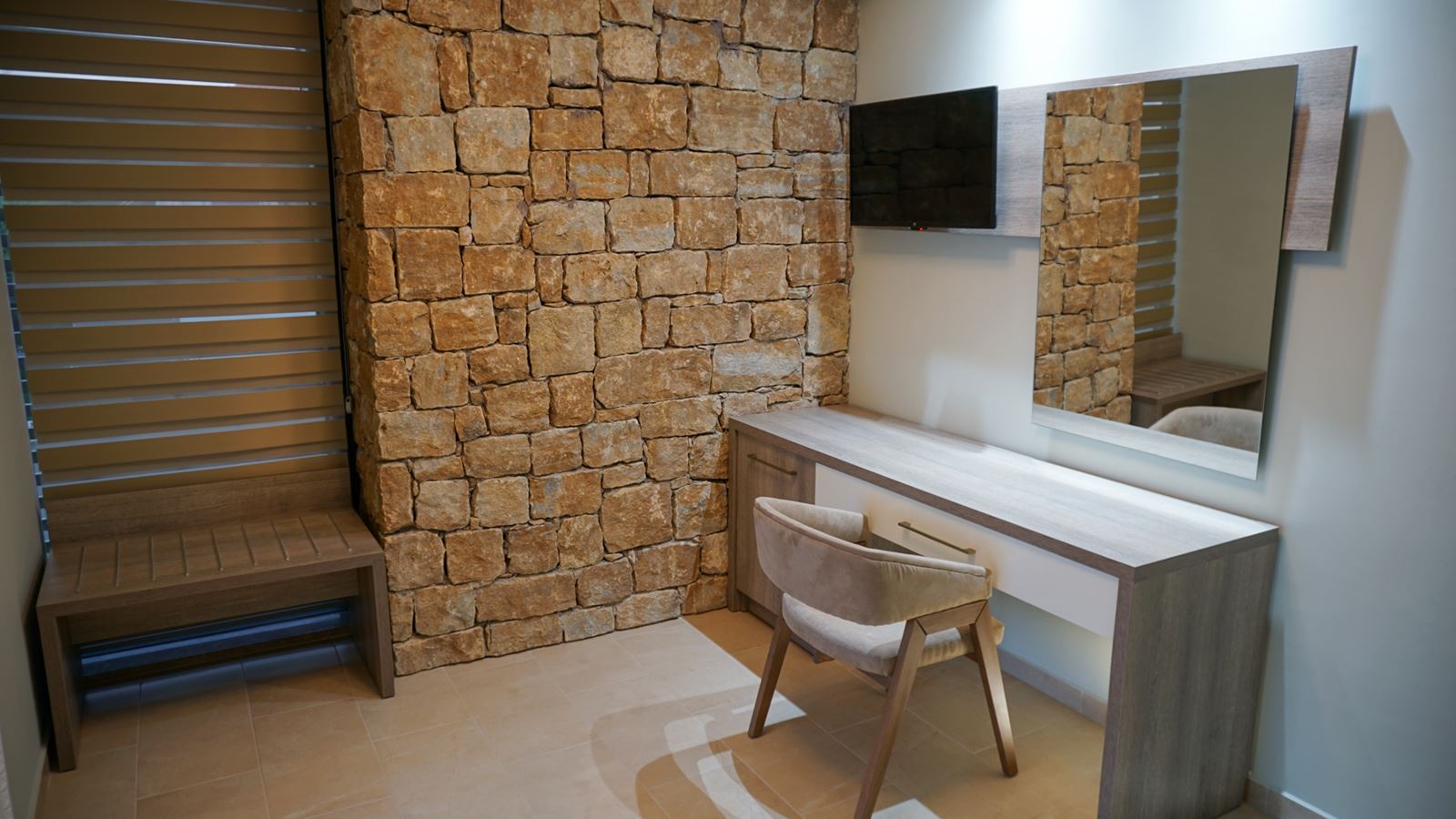 rooms-deluxe-doublepool-view