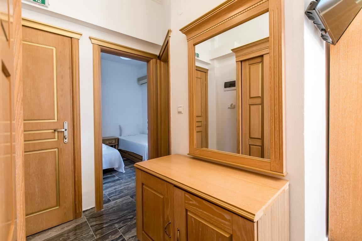 rooms-junior-suite-front-sea-view