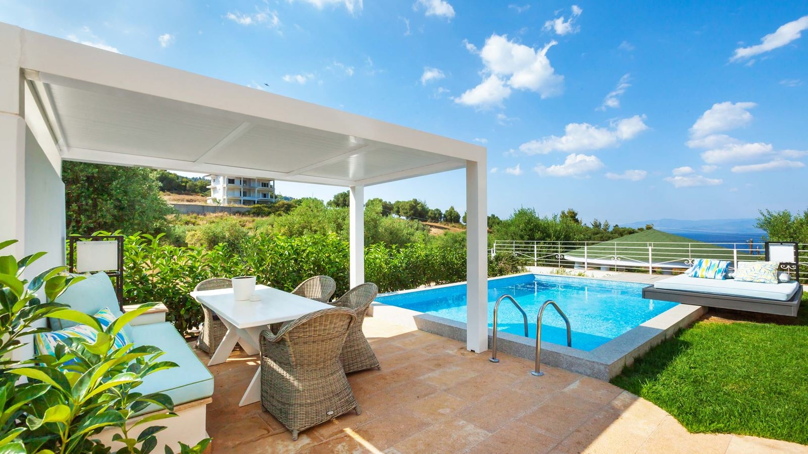 rooms-premium-suite-private-pool