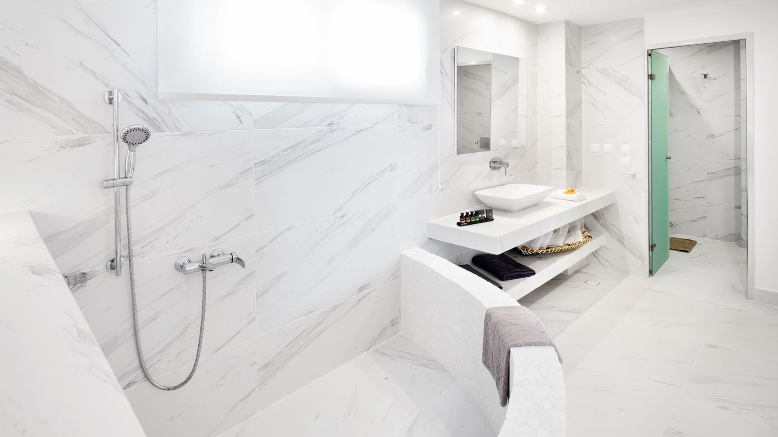 rooms-deluxe-suite-private-pool