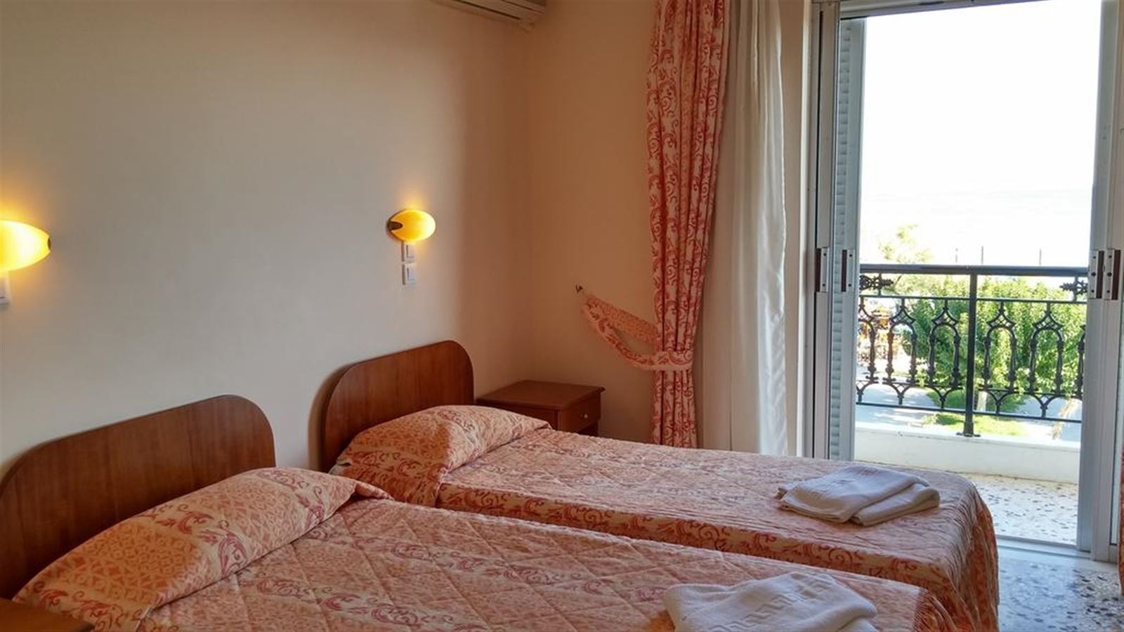 rooms-double-standard-room